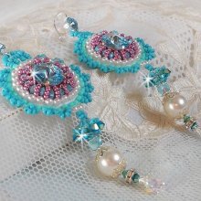 BO Beauty Alicia Blue ricamato con cristalli Swarovski, perle rotonde e perline Miyuki